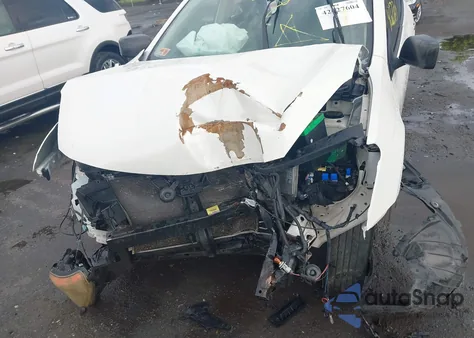 2014 Nissan Rogue Select S z USA, uszkodzony, nr VIN JN8AS5MT6EW101682